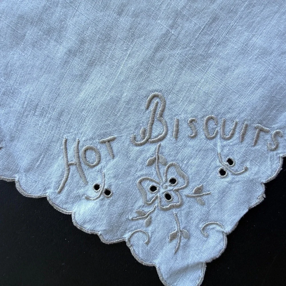 Vintage White Linen Doily Set 3pc Embroidered Lace Hot Biscuits Napkin